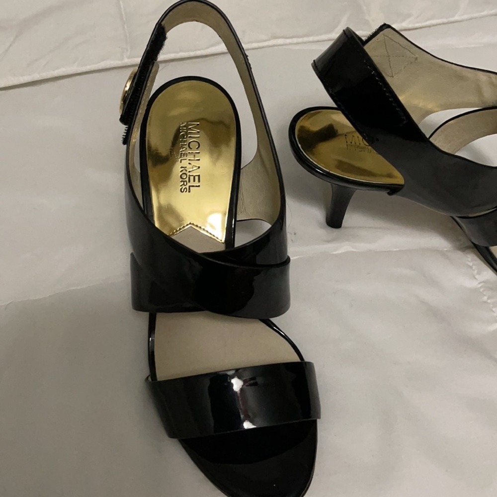 Michael Kors - Picture 2 of 5